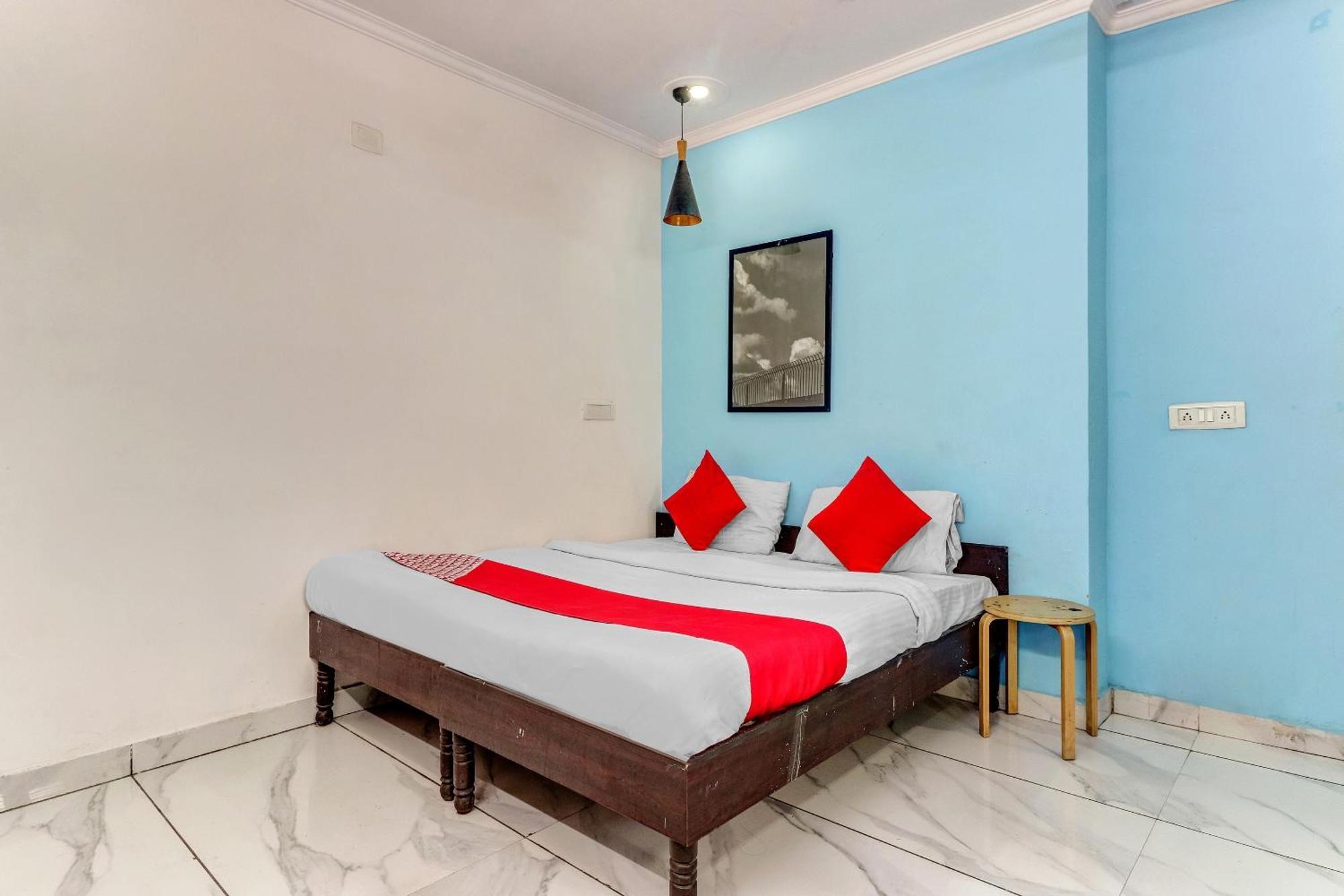 Hotel O Cozy Stay Delhi  Exterior photo